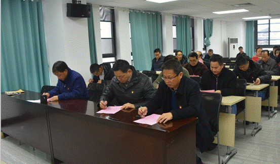 海角社区
选举3